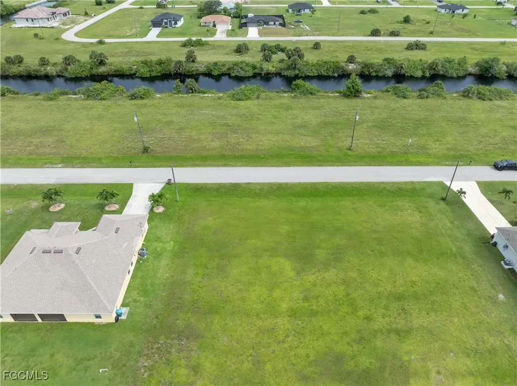 3914 NW 39th Street Cape Coral FL 33993
