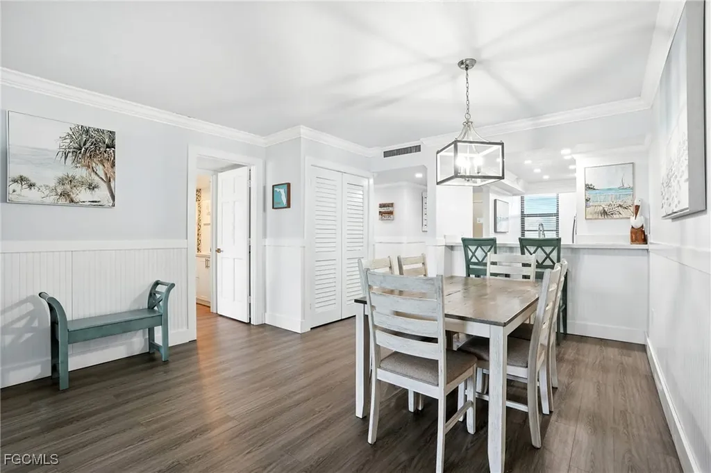 440 Seaview Court Marco Island FL 34145