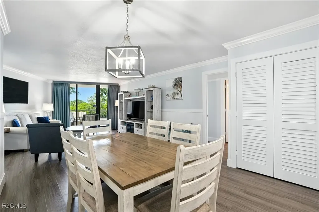 440 Seaview Court Marco Island FL 34145