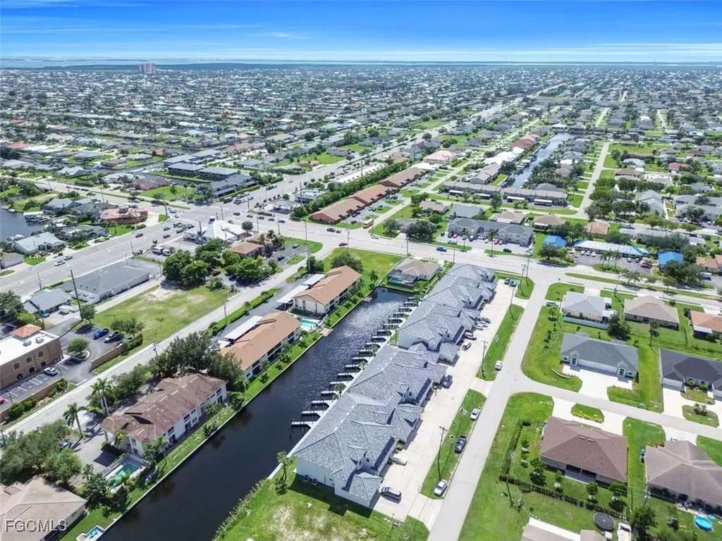 724 SW 47th Street Cape Coral FL 33914