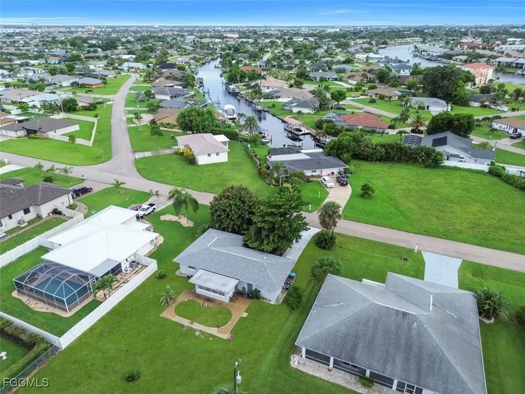 724 SW 47th Street Cape Coral FL 33914