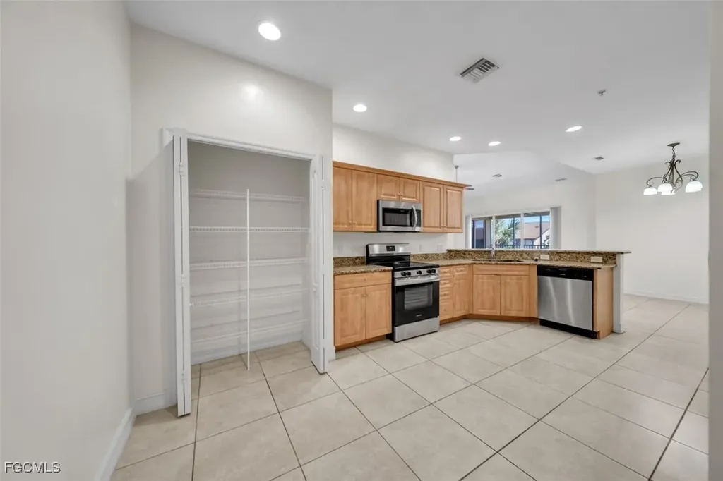 724 SW 47th Street Cape Coral FL 33914