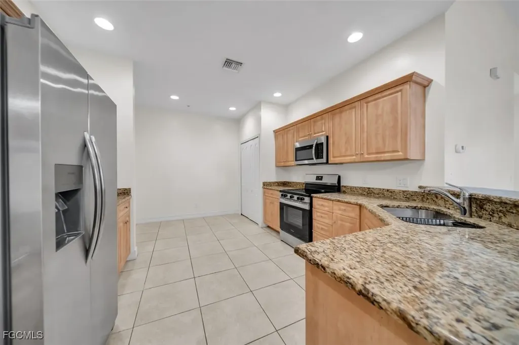 724 SW 47th Street Cape Coral FL 33914