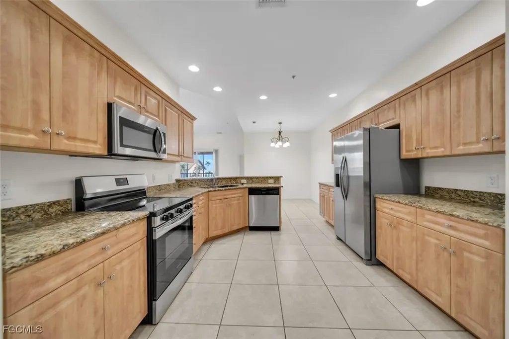 724 SW 47th Street Cape Coral FL 33914