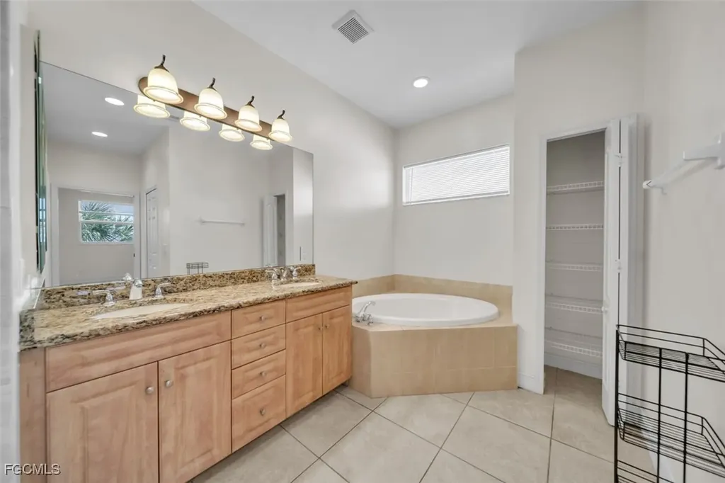 724 SW 47th Street Cape Coral FL 33914