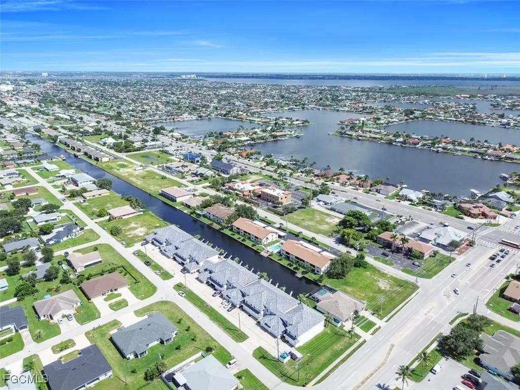 724 SW 47th Street Cape Coral FL 33914