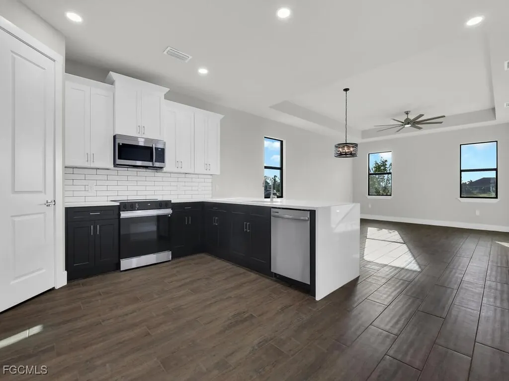 2530 NW 25th Place Cape Coral FL 33993