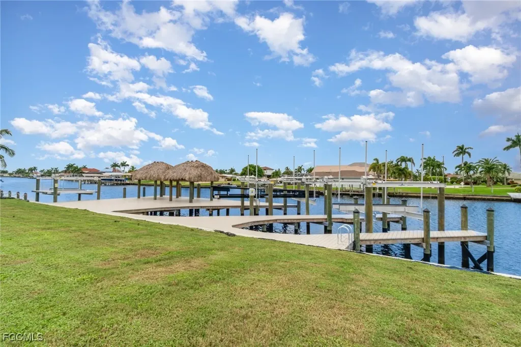 2208 SE 27th Street Cape Coral FL 33904