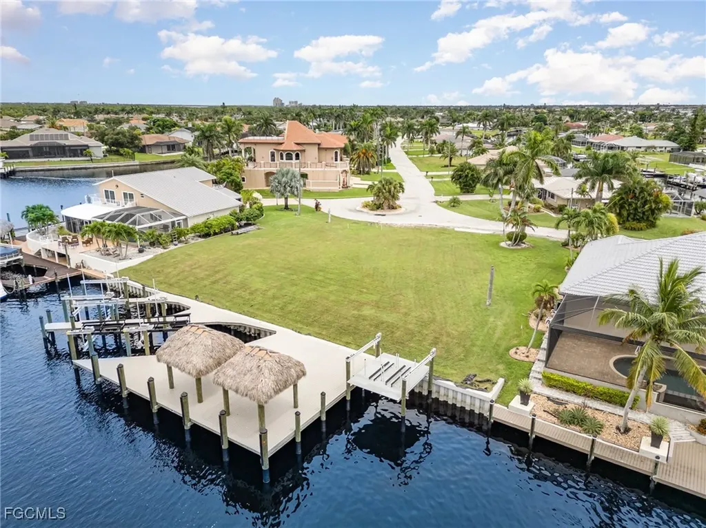 2208 SE 27th Street Cape Coral FL 33904