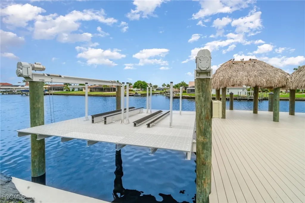 2208 SE 27th Street Cape Coral FL 33904