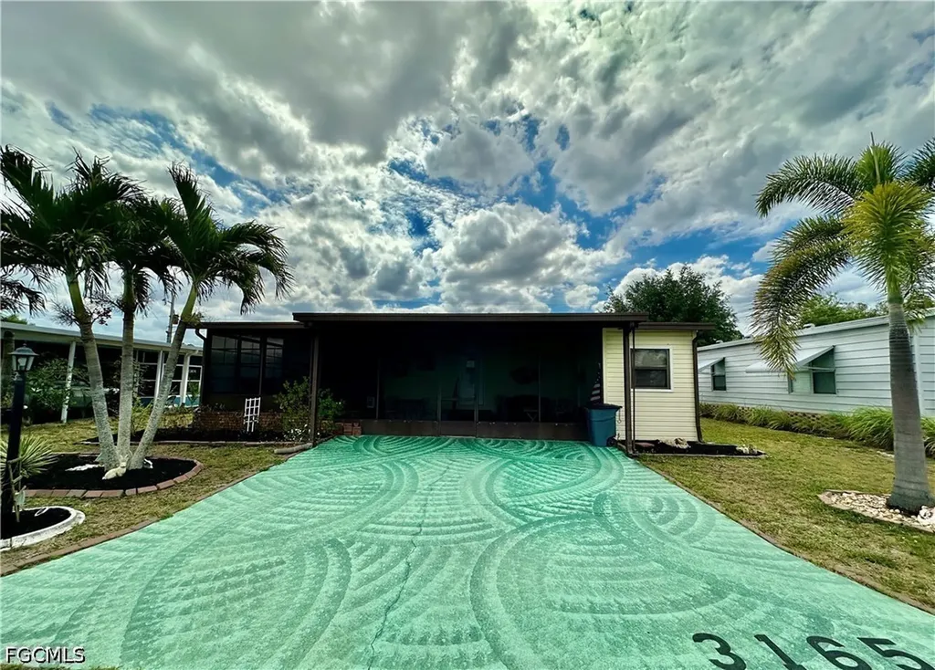 3165 Bunny Run Drive North Fort Myers FL 33917