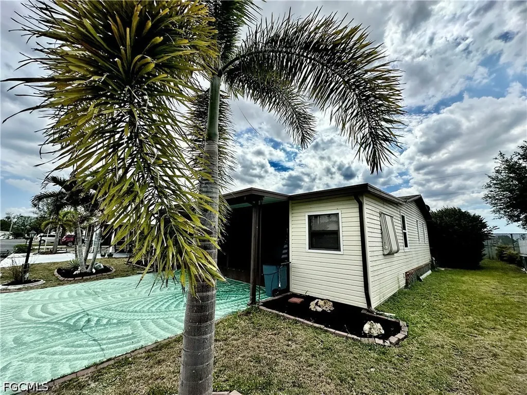 3165 Bunny Run Drive North Fort Myers FL 33917