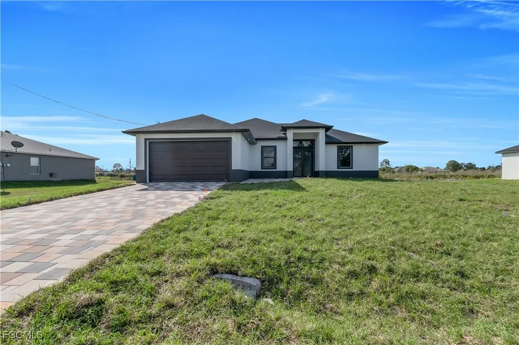 912 Pine Avenue Lehigh Acres FL 33972