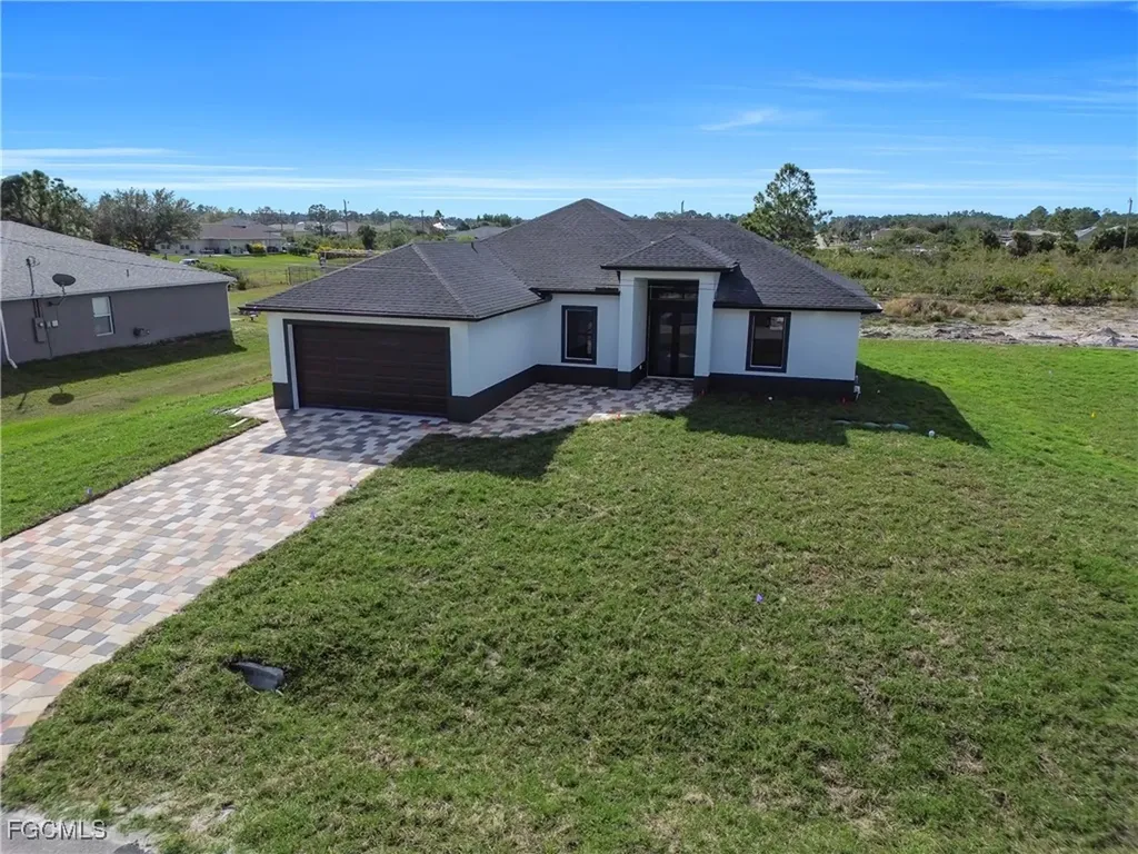 912 Pine Avenue Lehigh Acres FL 33972
