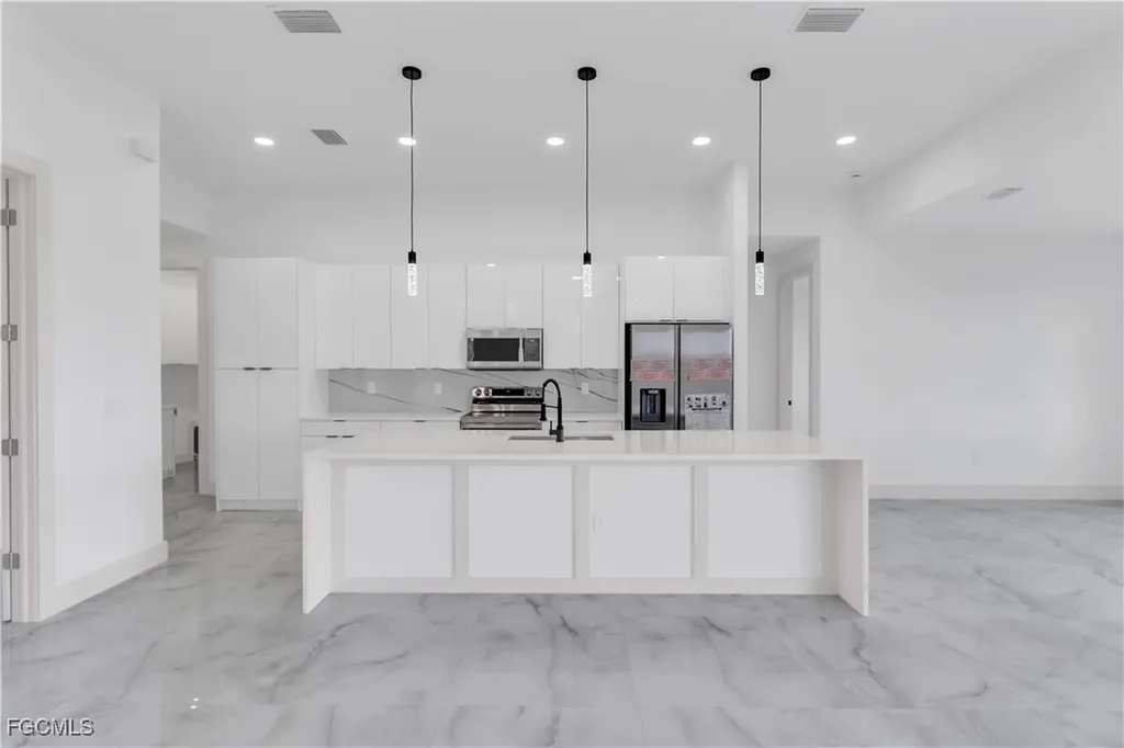 912 Pine Avenue Lehigh Acres FL 33972