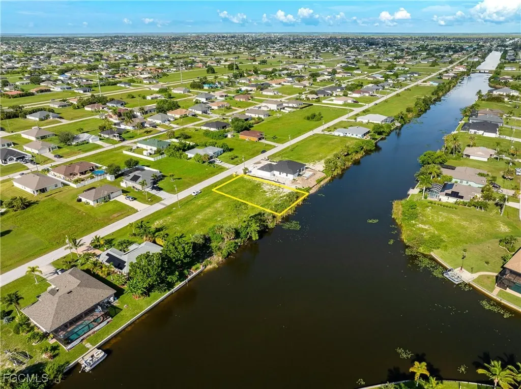 2021 NW 9th Terrace Cape Coral FL 33993