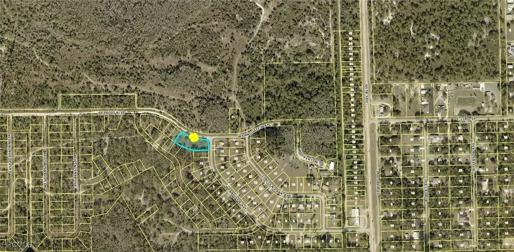 2138 Wyandotte Avenue Alva FL 33920