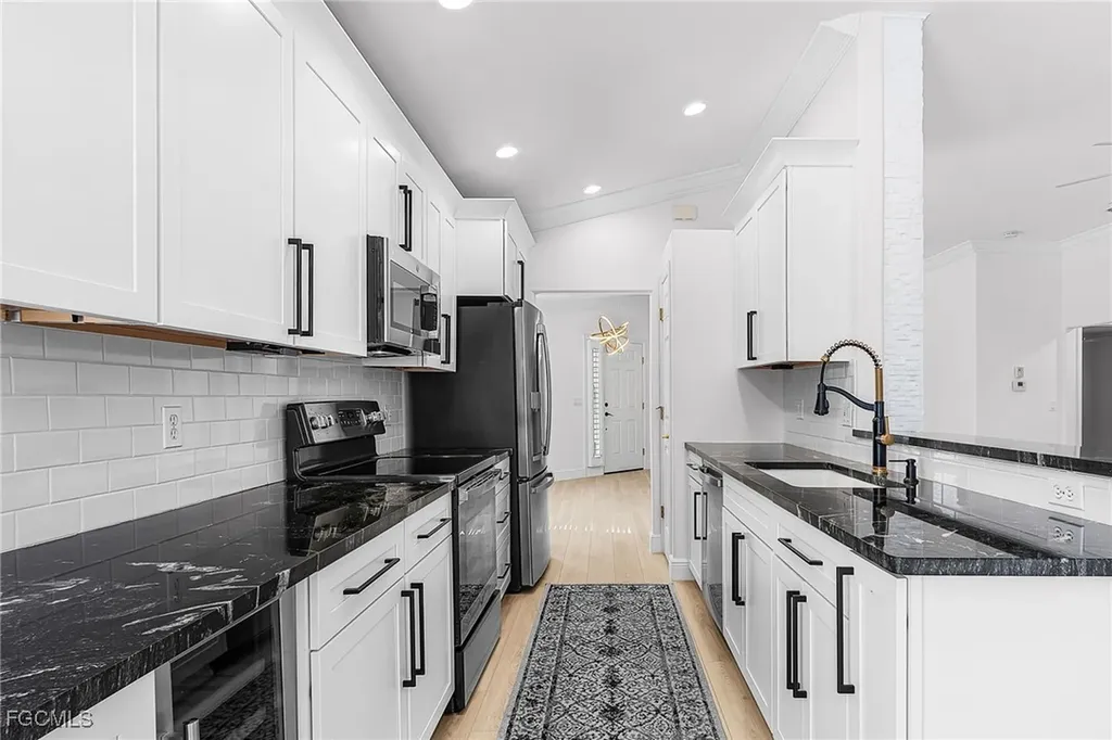 9544 Hemingway Lane Fort Myers FL 33913