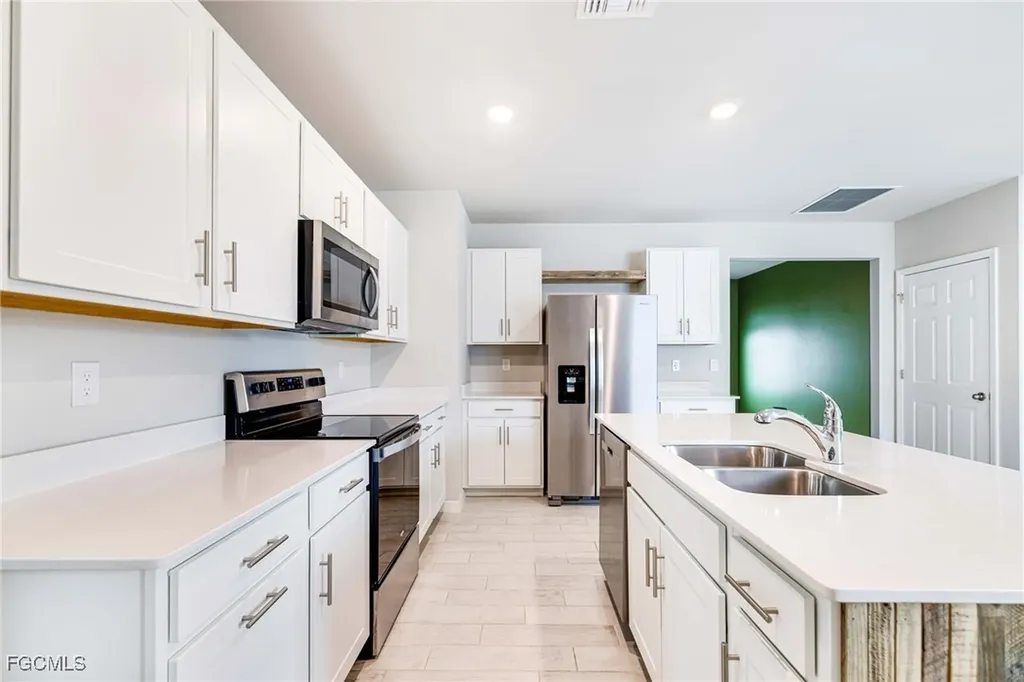 2788 Star Coral Drive North Fort Myers FL 33903