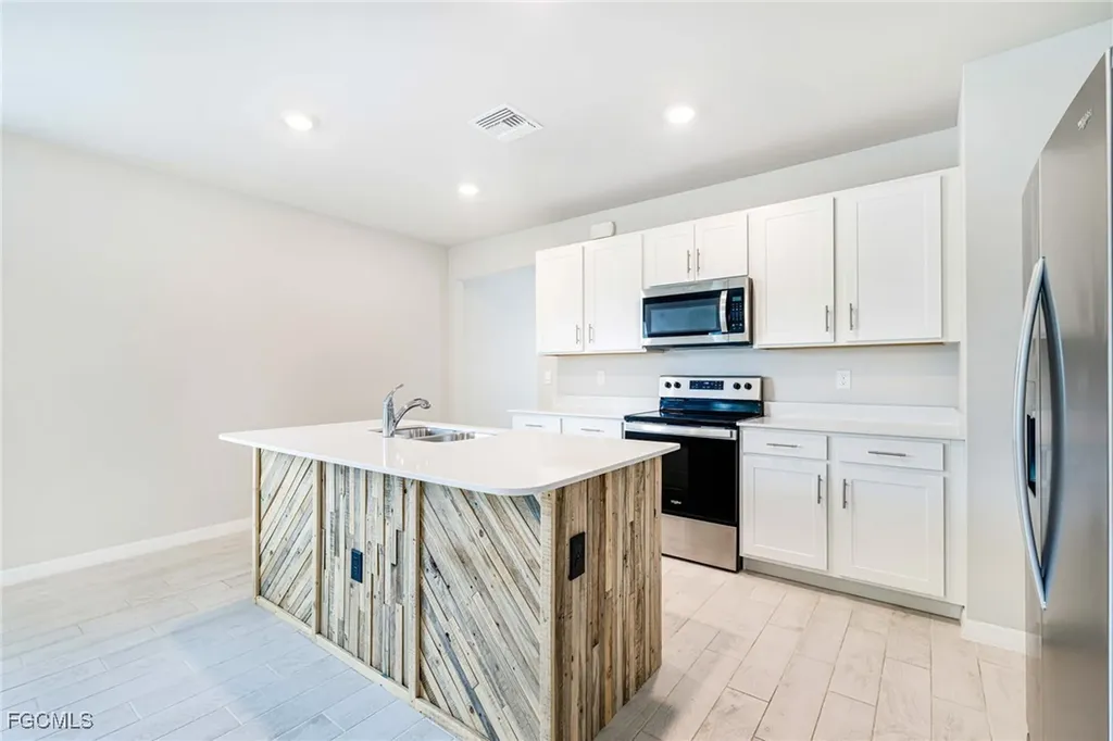 2788 Star Coral Drive North Fort Myers FL 33903