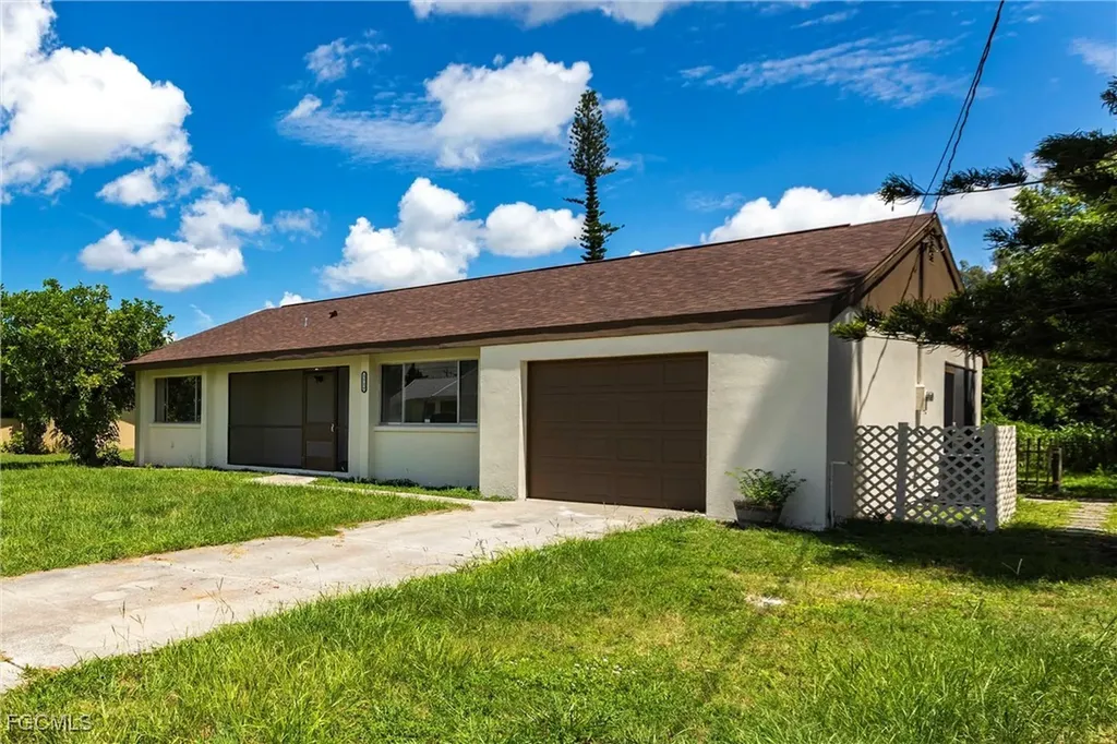 1717 NE 6th Terrace Cape Coral FL 33909