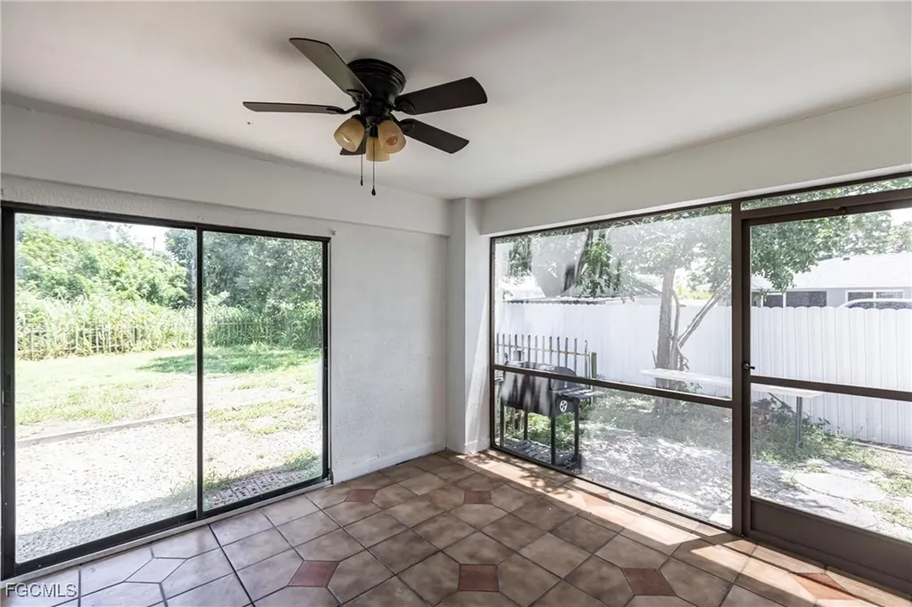 1717 NE 6th Terrace Cape Coral FL 33909