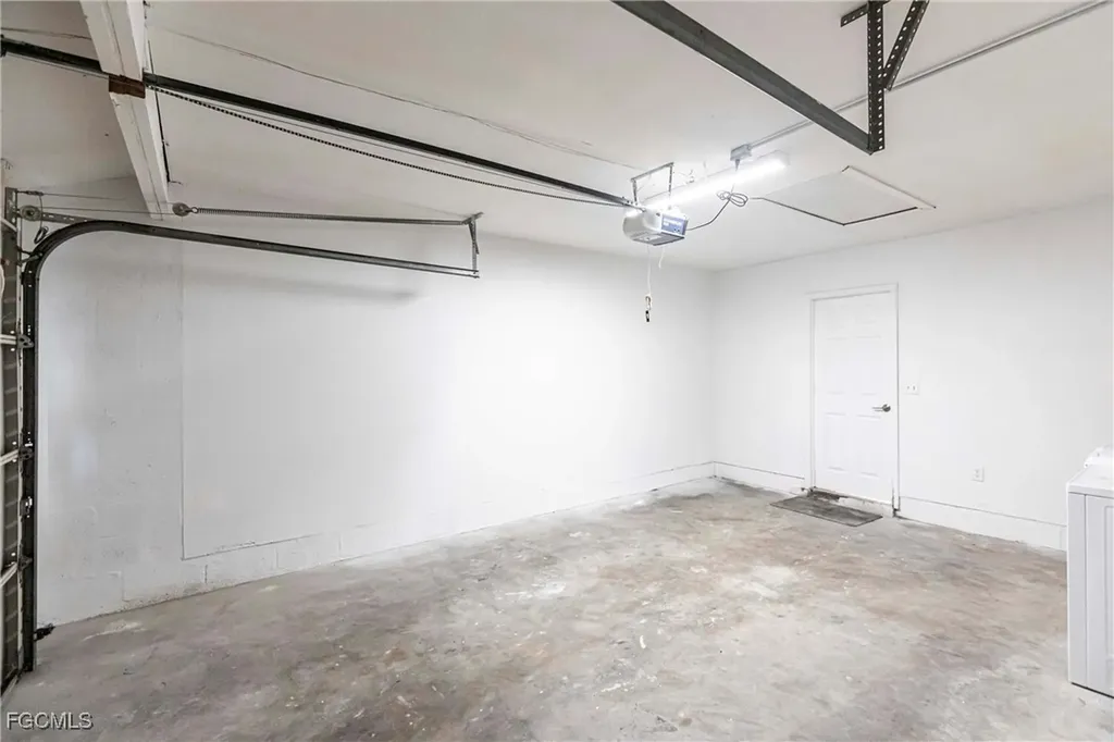 1717 NE 6th Terrace Cape Coral FL 33909