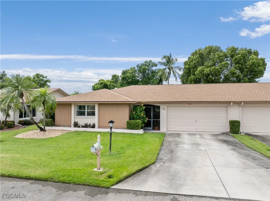5685 Bolla Court Fort Myers FL 33919