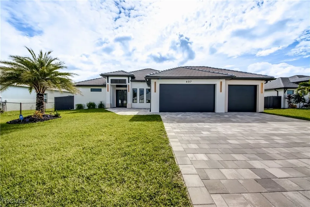 607 SW 18th Court Cape Coral FL 33991