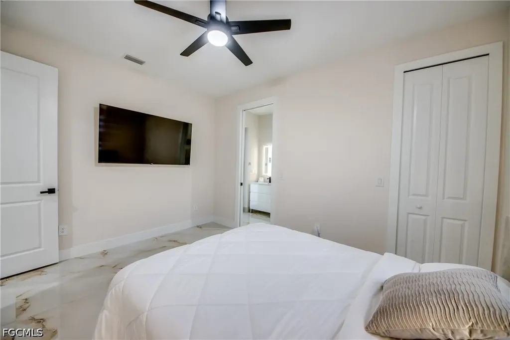 607 SW 18th Court Cape Coral FL 33991