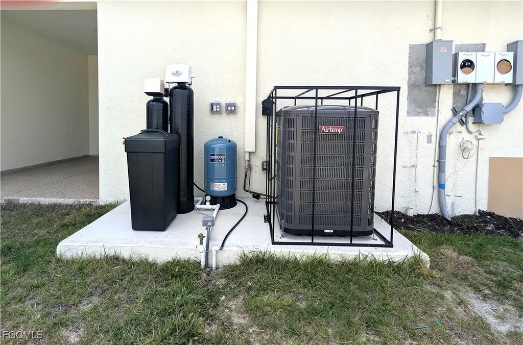1103 Harold Avenue S Lehigh Acres FL 33973
