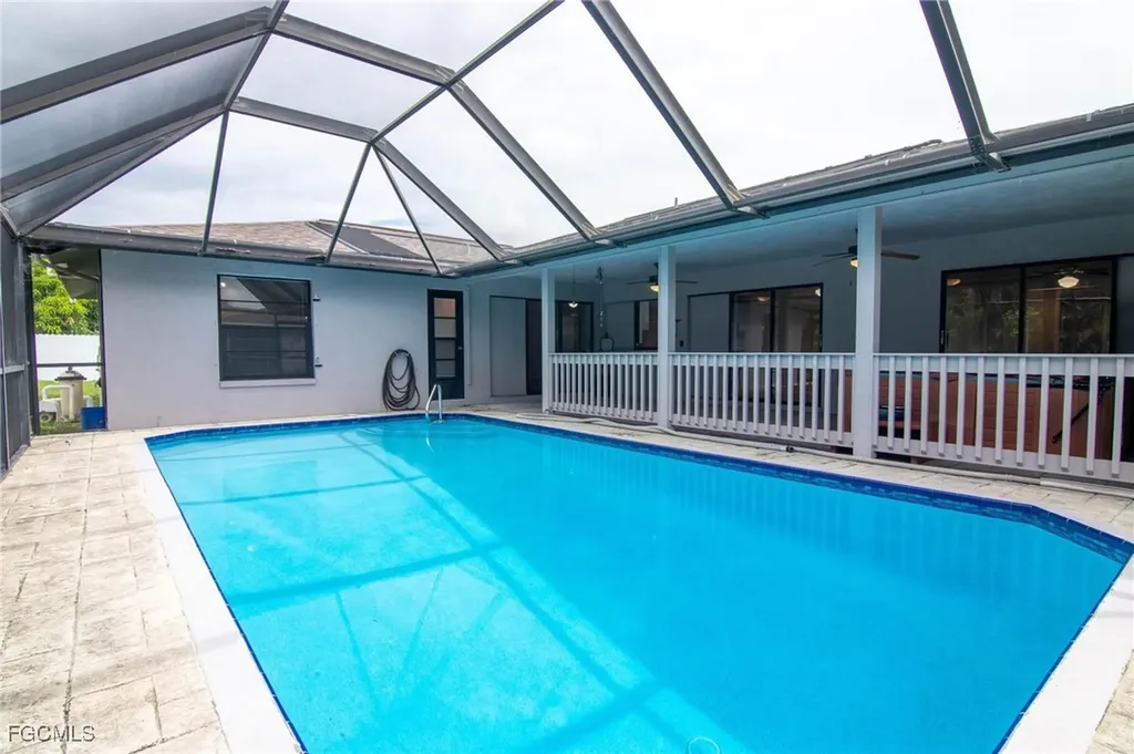 236 SE 20th Court Cape Coral FL 33990