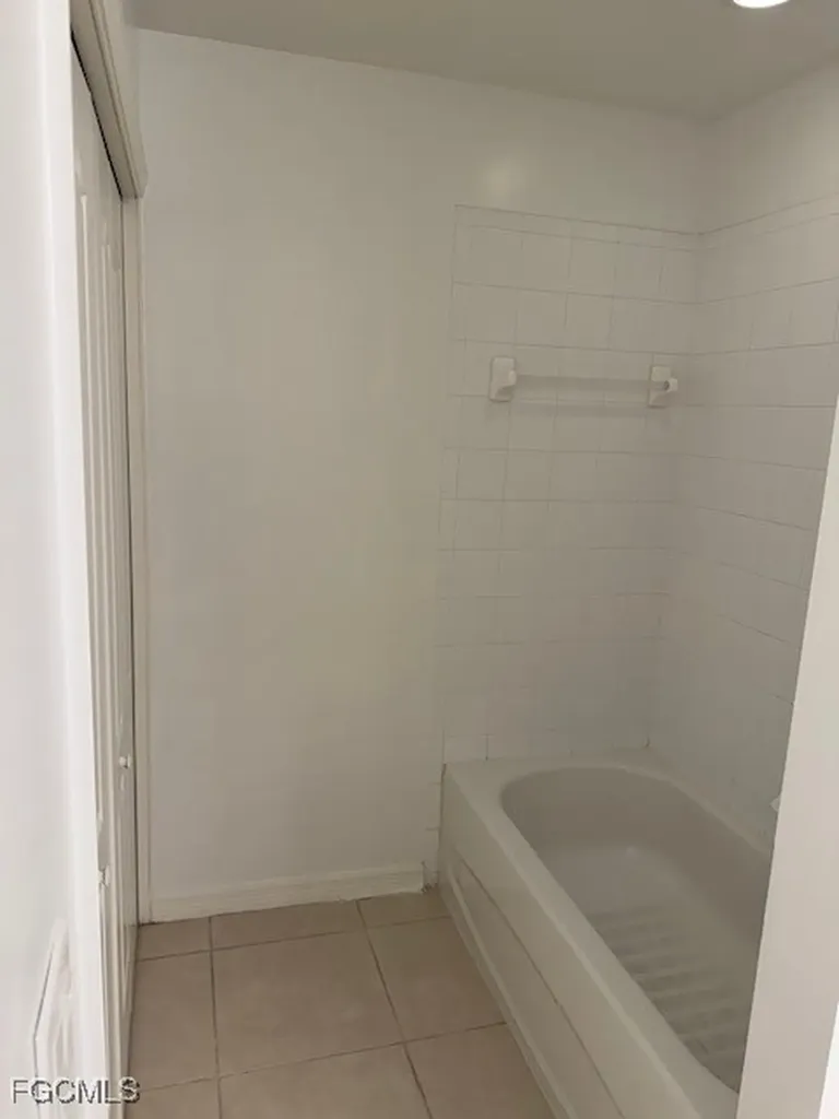 8470 Kingbird Loop Estero FL 33967