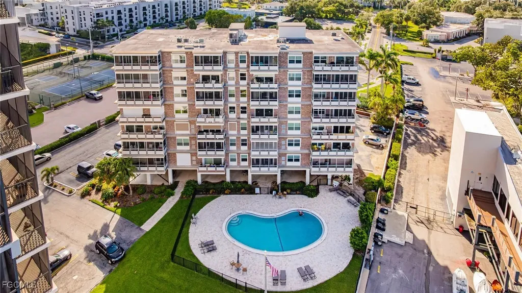2350 W 1st Street Fort Myers FL 33901