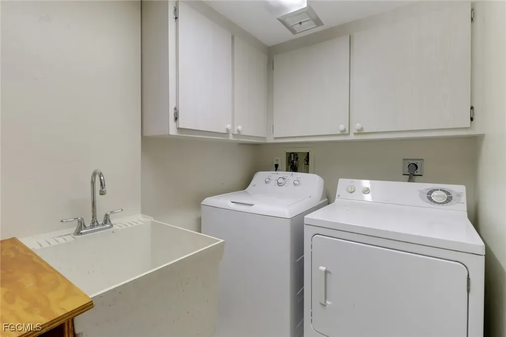 4491 Windjammer Lane Fort Myers FL 33919