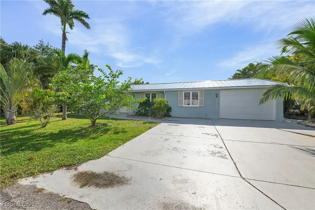 16328 Buccaneer Street Bokeelia FL 33922