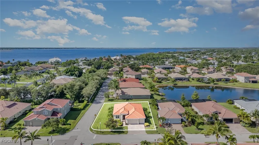 3130 Scarlet Oak Place North Fort Myers FL 33903
