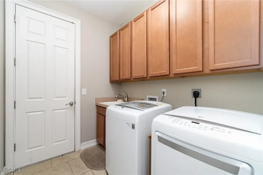3130 Scarlet Oak Place North Fort Myers FL 33903