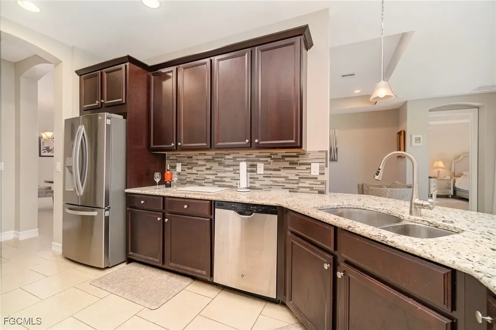 3130 Scarlet Oak Place North Fort Myers FL 33903