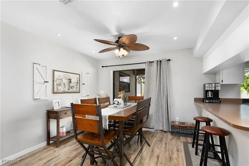 1817 SE 1st Terrace Cape Coral FL 33990