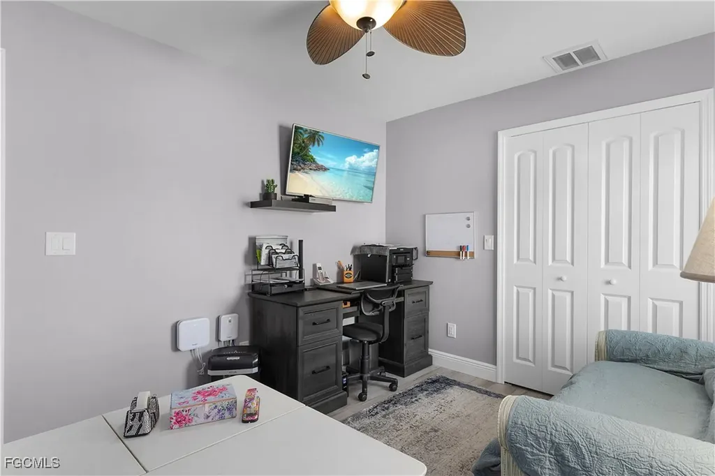 1817 SE 1st Terrace Cape Coral FL 33990