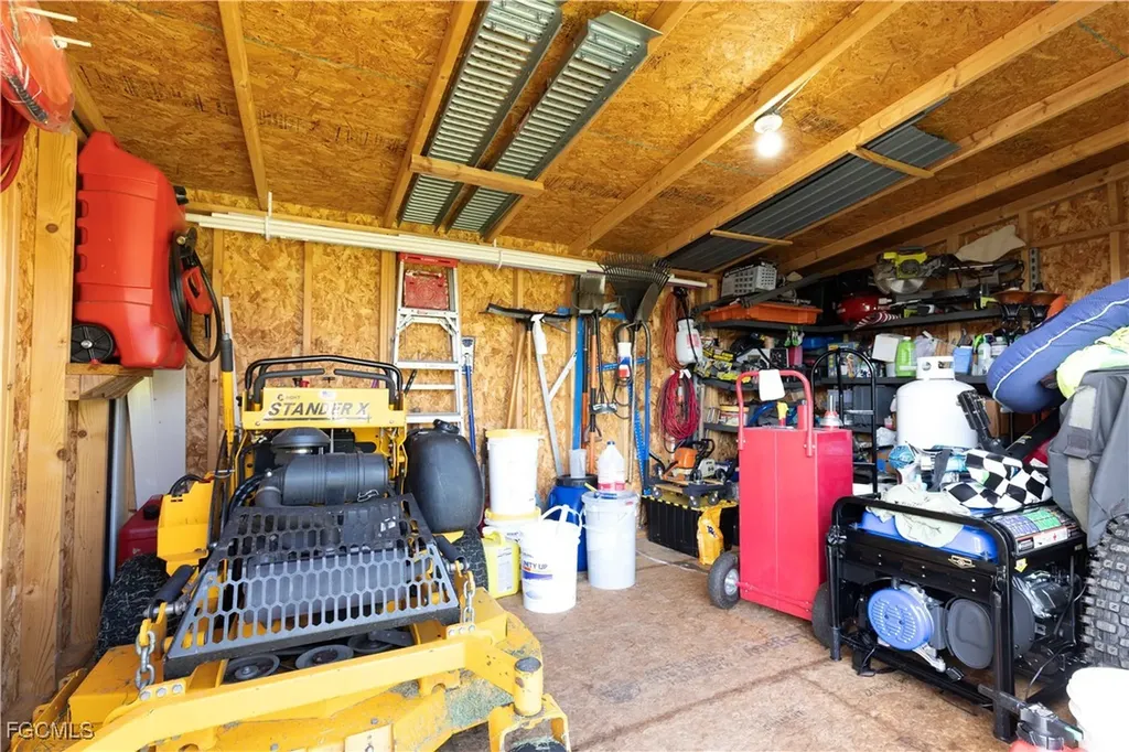 1817 SE 1st Terrace Cape Coral FL 33990