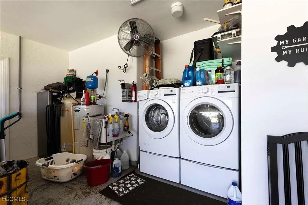 1817 SE 1st Terrace Cape Coral FL 33990