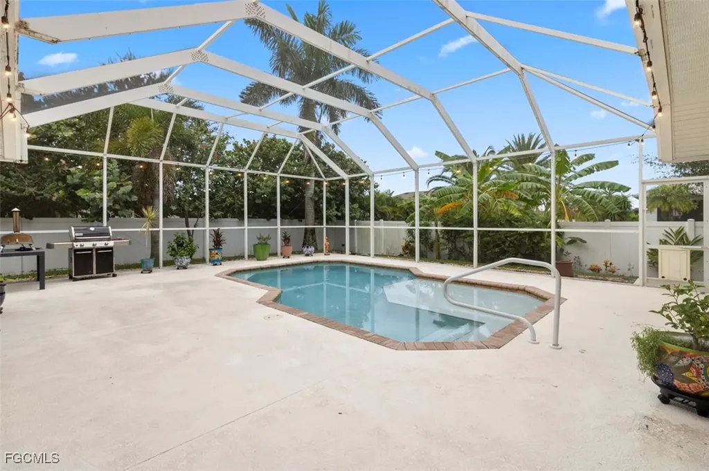 3610 NW 2nd Street Cape Coral FL 33993
