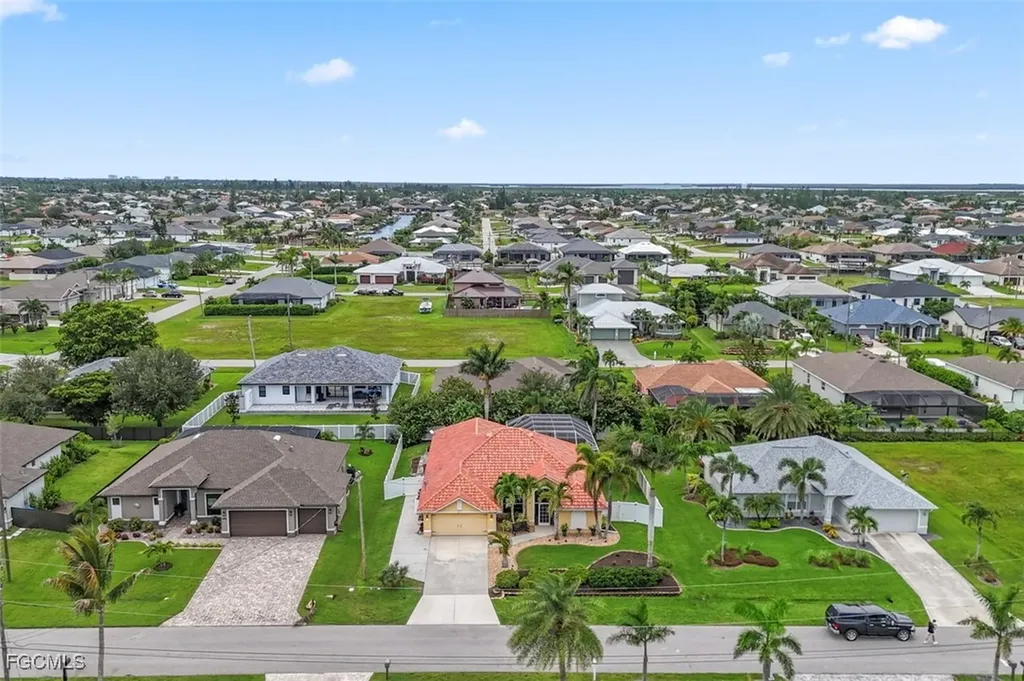 3610 NW 2nd Street Cape Coral FL 33993