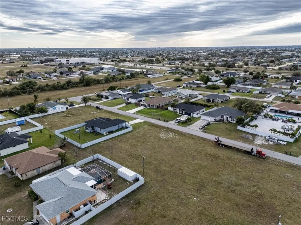 1815 NE 17th Place Cape Coral FL 33909