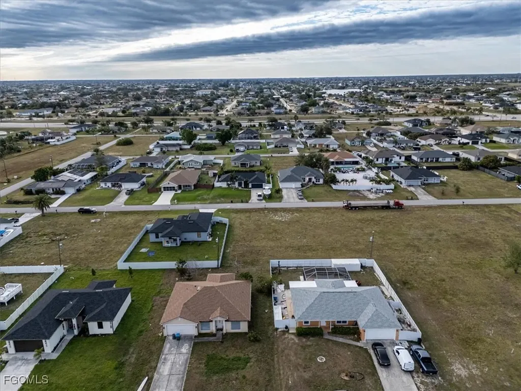 1815 NE 17th Place Cape Coral FL 33909