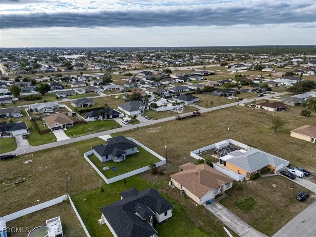 1815 NE 17th Place Cape Coral FL 33909