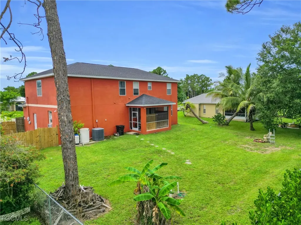 5562 Benton Street Lehigh Acres FL 33971