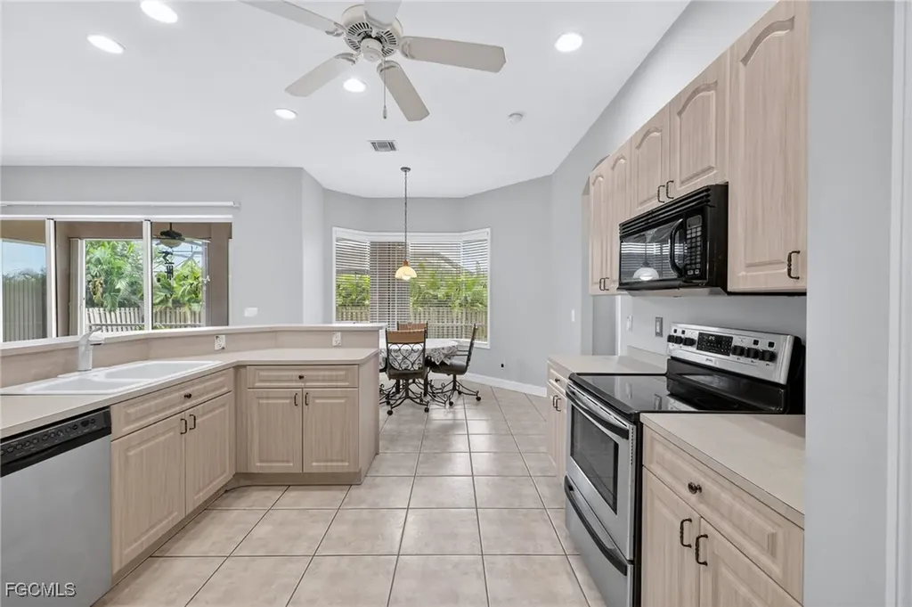 3602 SW 2nd Lane Cape Coral FL 33991